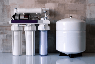 Professional water filter installation Dubai - Fix On Click plumbing technician